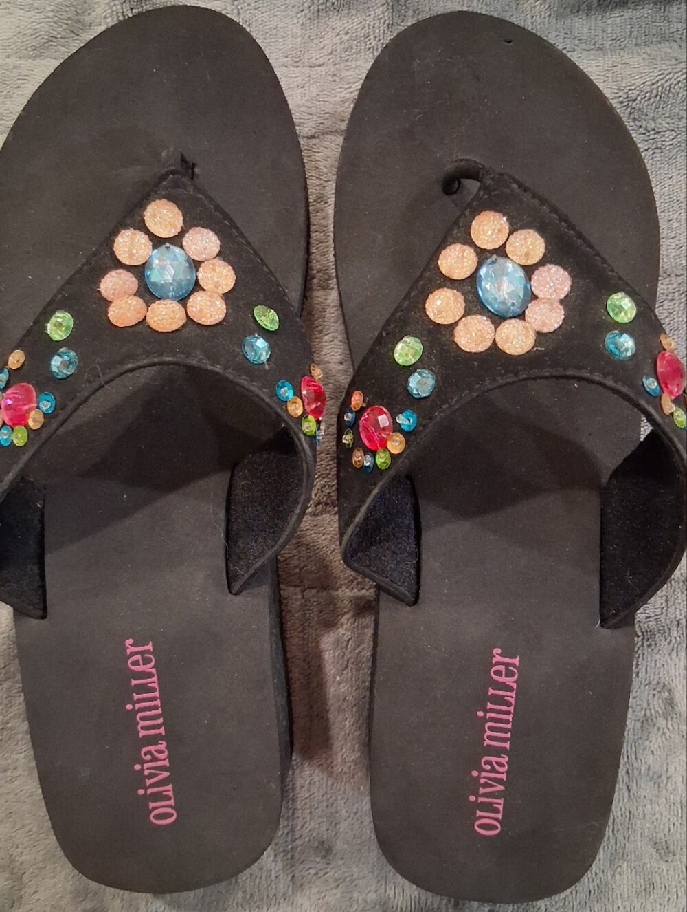 Olivia Miller Black Jeweled Flower Toe-Post Sandals